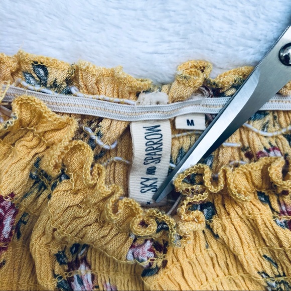 Sky and Sparrow, Yellow Floral Boho Dress, Lined, Size M - Picture 10 of 16